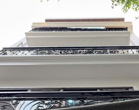 Nhà đẹp phố Đội Cấn, Ba Đình. 36m2, 6 tầng ,Thang Máy, MT 4.6M , 7.9 TỶ.